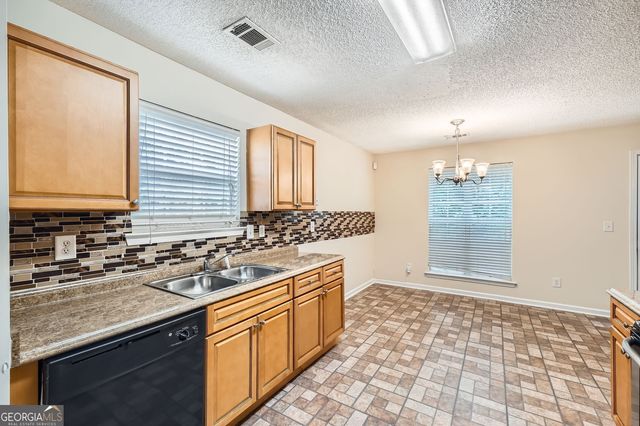 3599 Brookstone Way, Union City, GA 30291