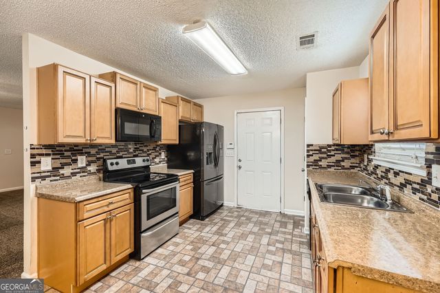 3599 Brookstone Way, Union City, GA 30291