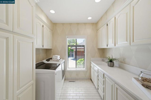 51 Red Cypress Ct, Danville, CA 94506