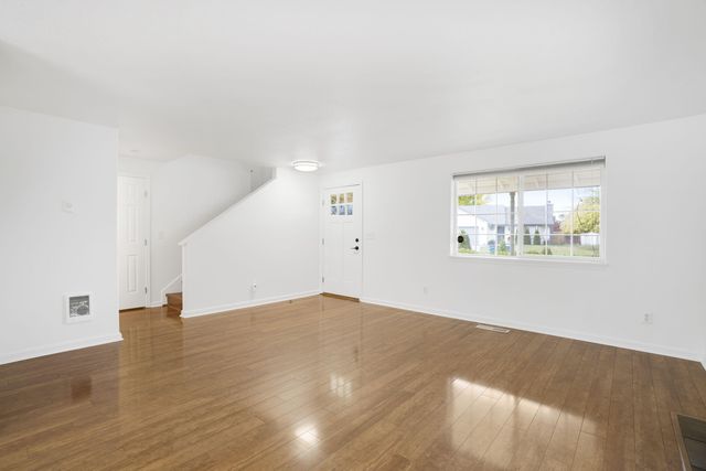 1950 NW Ivy Place, Redmond, OR 97756