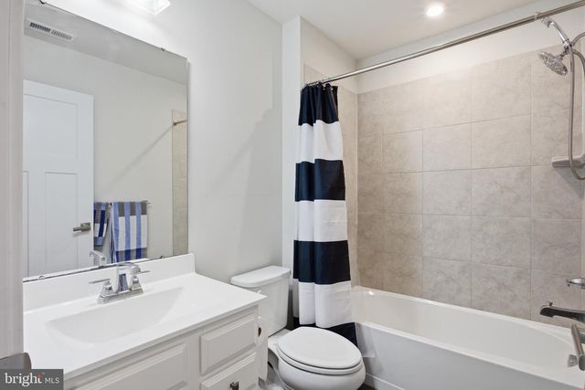 108 FREEDOM WAY, Sicklerville, NJ 08081