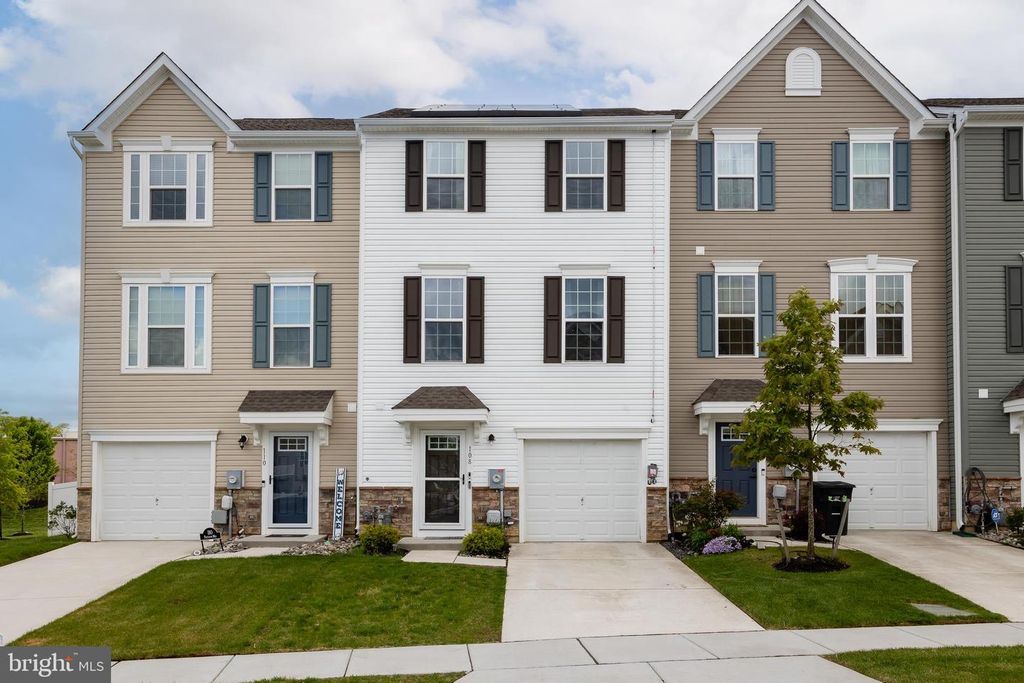 108 FREEDOM WAY, Sicklerville, NJ 08081