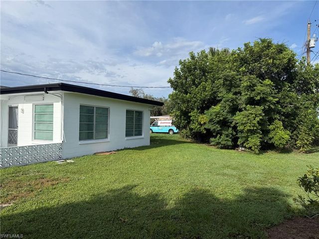 212 Davis RD, Lehigh Acres, FL 33936
