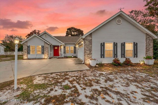 1709 Pharview Drive SW, Ocean Isle Beach, NC 28469