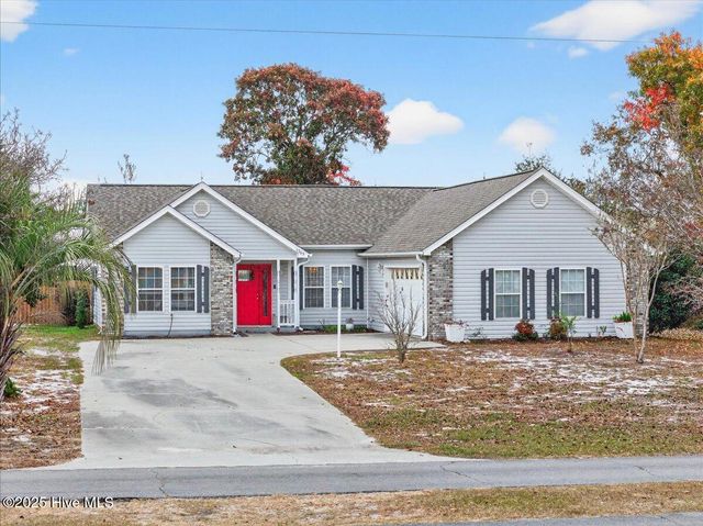 1709 Pharview Drive SW, Ocean Isle Beach, NC 28469