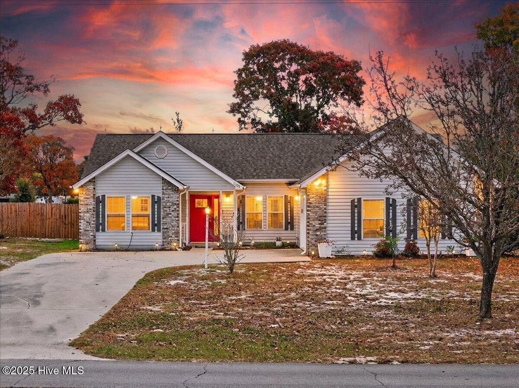 1709 Pharview Drive SW, Ocean Isle Beach, NC 28469