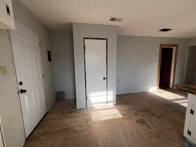 227 county road 2997, Hughes Springs, TX 75656