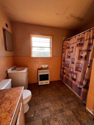 227 county road 2997, Hughes Springs, TX 75656