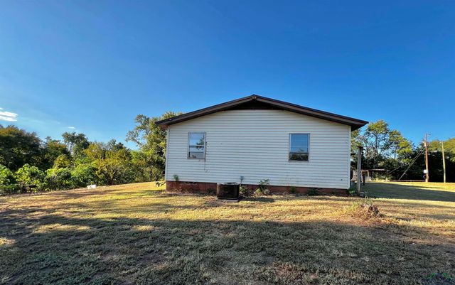 227 county road 2997, Hughes Springs, TX 75656