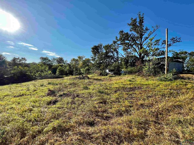 227 county road 2997, Hughes Springs, TX 75656