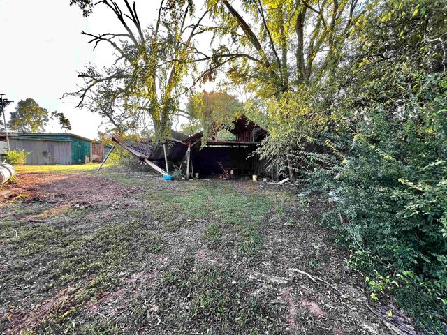 227 county road 2997, Hughes Springs, TX 75656