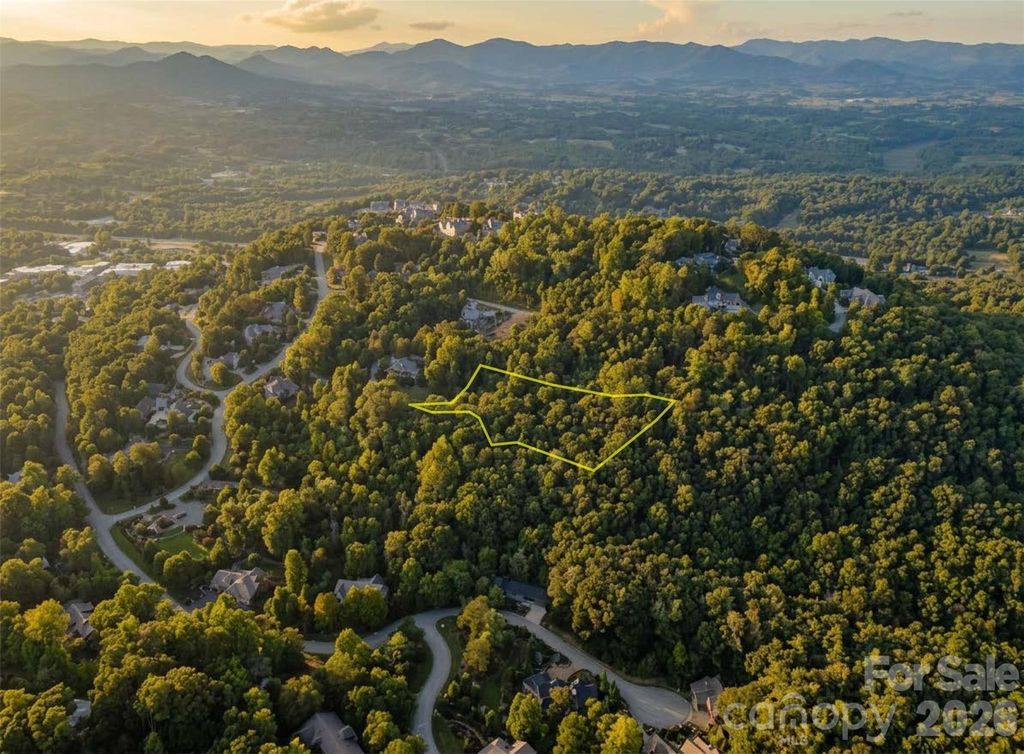 18 Keeping Kyle Crossing, Asheville, NC 28804