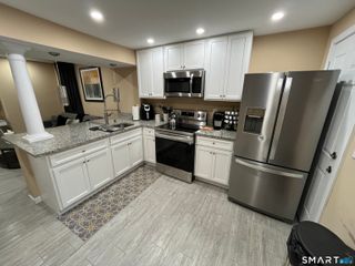 246 Hallock Avenue #1, New Haven, CT 06519