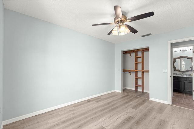 2411 SE 18TH CIRCLE, Ocala, FL 34471