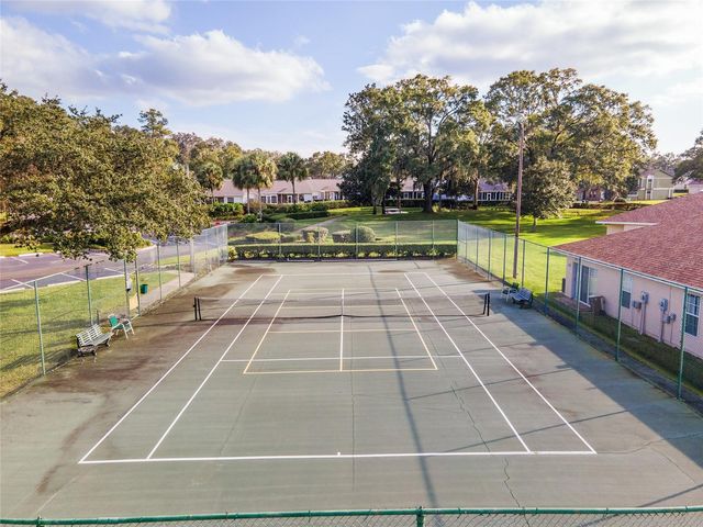 2411 SE 18TH CIRCLE, Ocala, FL 34471