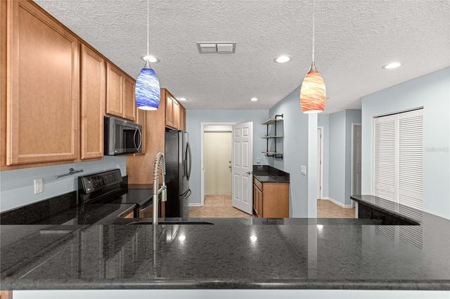 2411 SE 18TH CIRCLE, Ocala, FL 34471