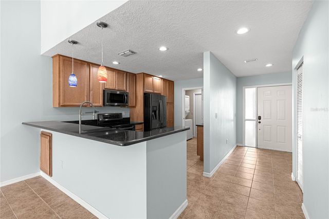 2411 SE 18TH CIRCLE, Ocala, FL 34471