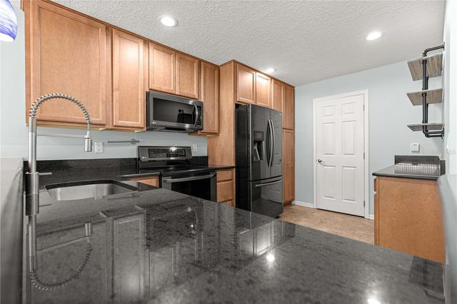 2411 SE 18TH CIRCLE, Ocala, FL 34471