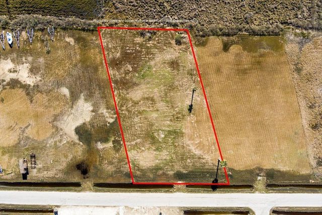4454 Boyt Road W, Port Bolivar, TX 77650