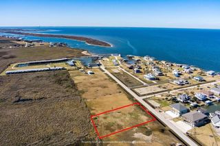 4454 Boyt Road W, Port Bolivar, TX 77650