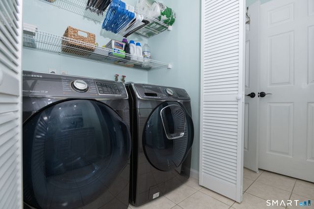 82 Sherry Lane, New Milford, CT 06776