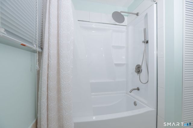 82 Sherry Lane, New Milford, CT 06776