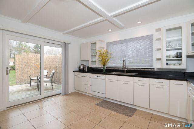 82 Sherry Lane, New Milford, CT 06776