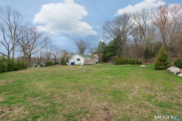 82 Sherry Lane, New Milford, CT 06776