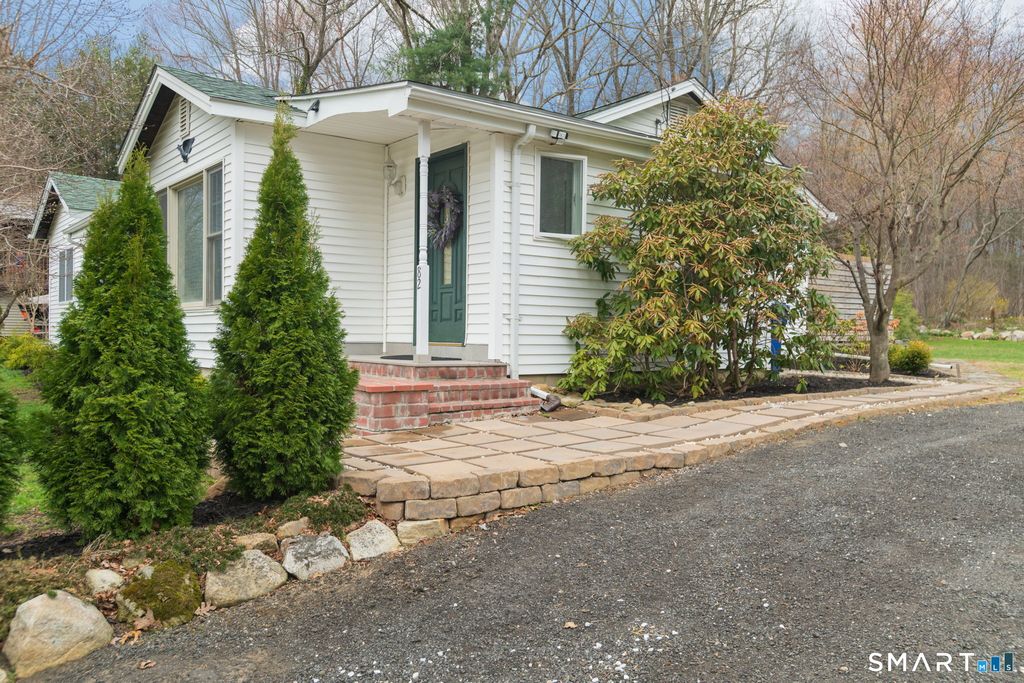 82 Sherry Lane, New Milford, CT 06776