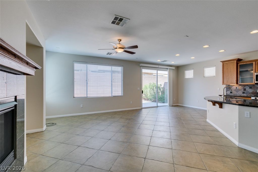 2312 Malaga Peak, Las Vegas, NV 89135 — photo 5