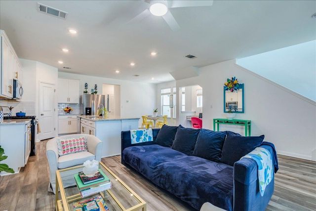 269 Star Mountain LN, Dripping Springs, TX 78620