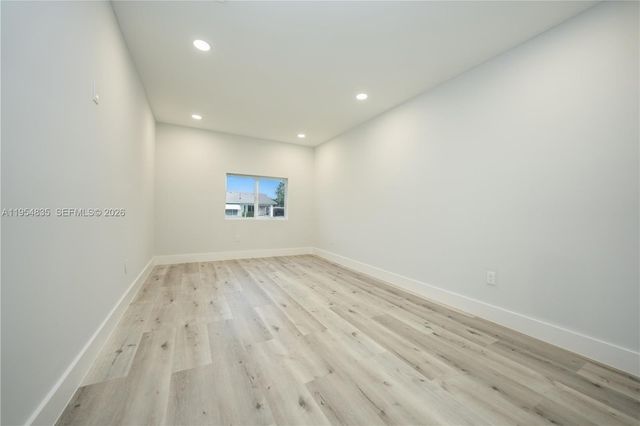 1221 NW 75th St, Miami, FL 33147