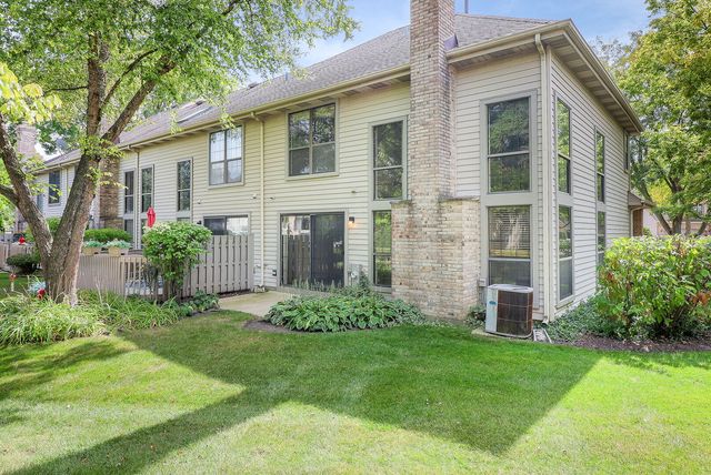 164 Springdale Lane, Bloomingdale, IL 60108