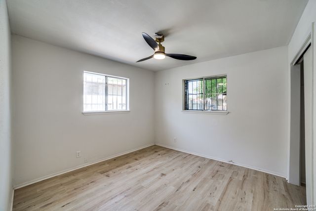 2114 S Trinity St, San Antonio, TX 78207