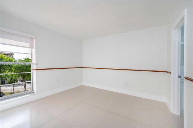 4709 NW 7th Street 305-9, Miami, FL 33126