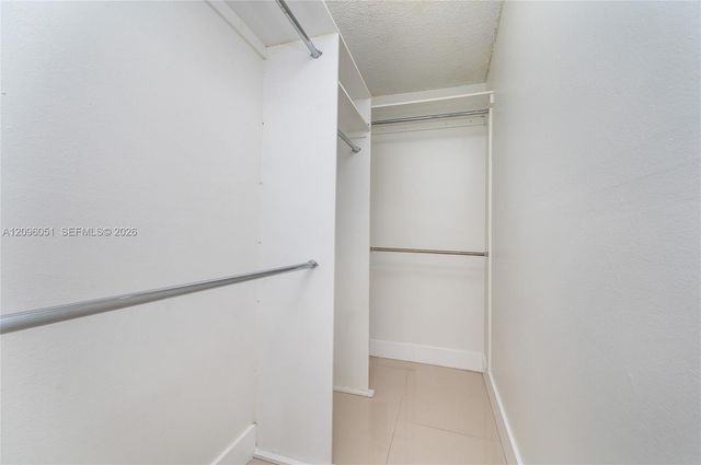 4709 NW 7th Street 305-9, Miami, FL 33126