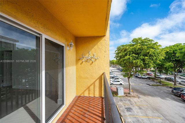 4709 NW 7th Street 305-9, Miami, FL 33126