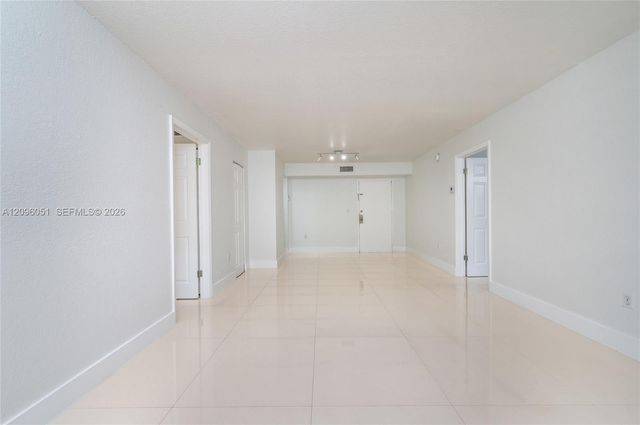 4709 NW 7th Street 305-9, Miami, FL 33126