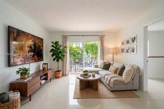 4709 NW 7th Street 305-9, Miami, FL 33126