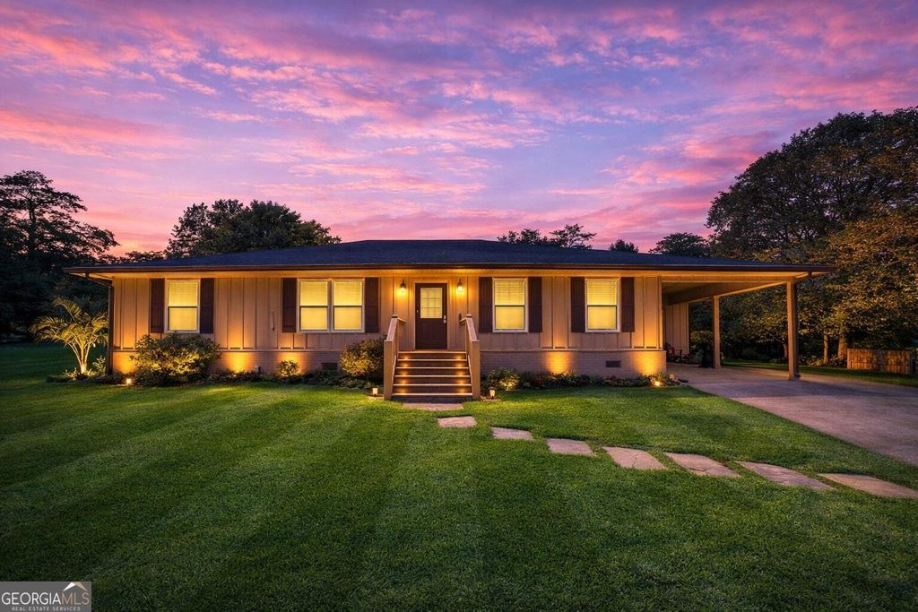 2269 Lakewood Drive NW, Kennesaw, GA 30152