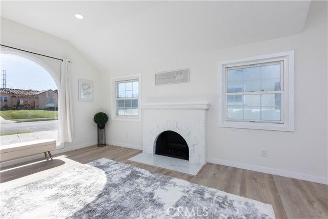 1529 W 96th Street, Los Angeles, CA 90047