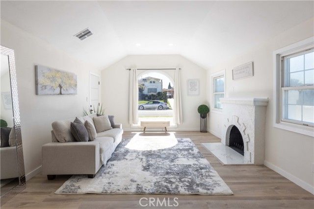 1529 W 96th Street, Los Angeles, CA 90047