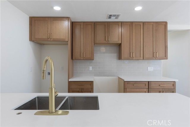 1529 W 96th Street, Los Angeles, CA 90047