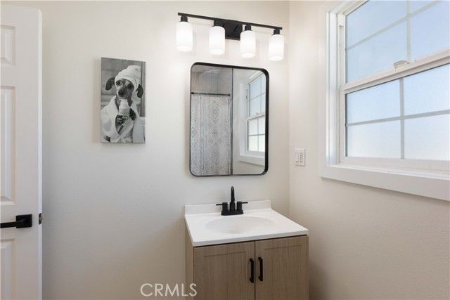 1529 W 96th Street, Los Angeles, CA 90047