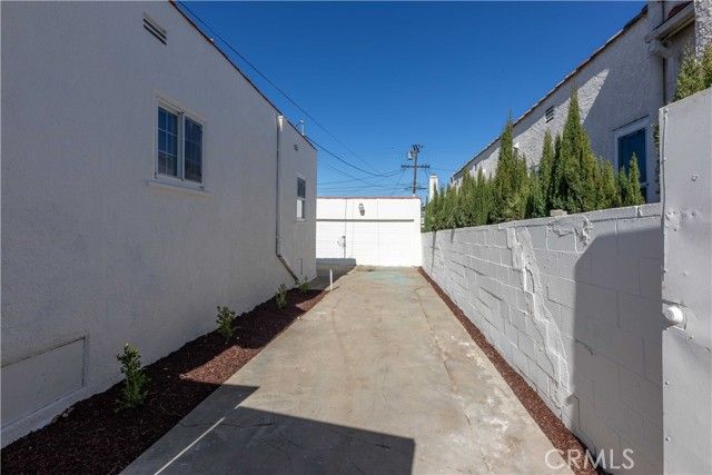 1529 W 96th Street, Los Angeles, CA 90047