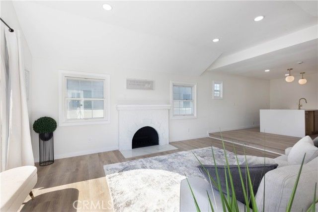 1529 W 96th Street, Los Angeles, CA 90047