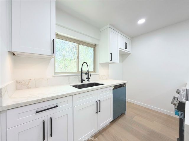 6020 Nevada 11, Woodland Hills, CA 91367