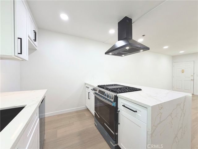 6020 Nevada 11, Woodland Hills, CA 91367