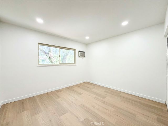 6020 Nevada 11, Woodland Hills, CA 91367
