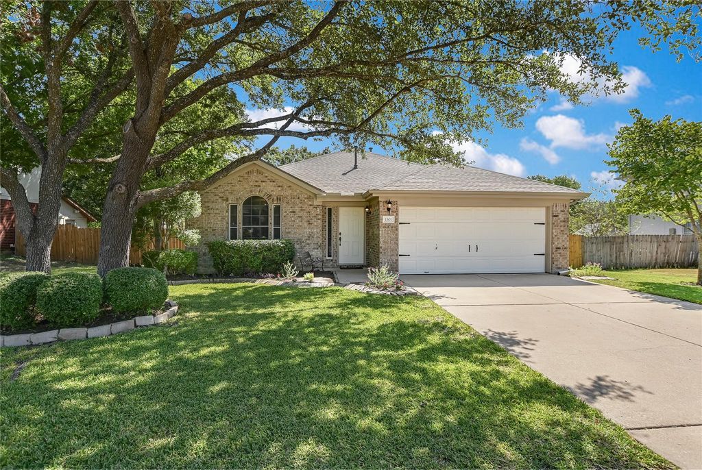 1301 Canna Lily LN, Pflugerville, TX 78660
